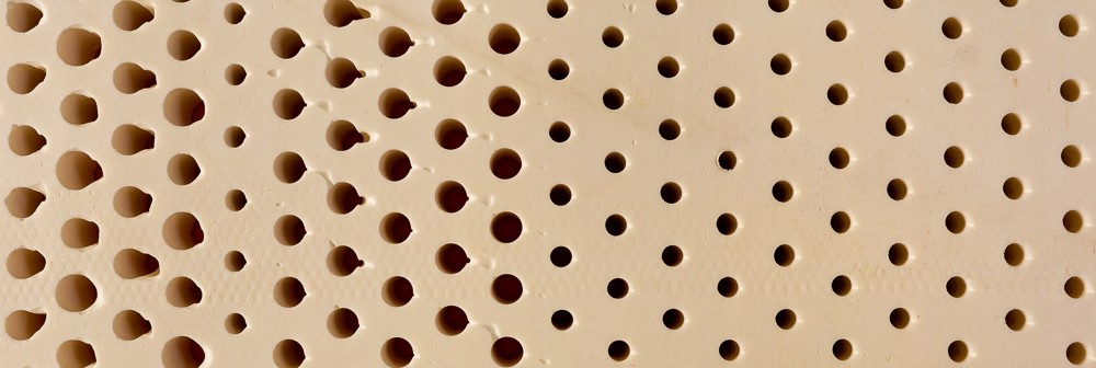 Topper Saltea Ortopedic 130X200 - Latex 5.5 Cm, Husa Cu Ioni De Argint - 7 Topper Ortopedic - 100% Latex, 3.5 Cm, Husa Detasabila Cu Aloe Vera, 7 Zone Confort, Dublu Sistem Fixare, Ergomed, Ortopedicus